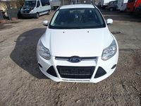 Gebraucht Ford Focus 100 PS (73 kW) 2014 Weiß Limousine