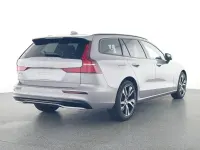 Gebraucht Volvo V60 Plus 197 PS (144 kW) 2025 Silber Kombi