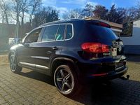 Gebraucht VW Tiguan 122 PS (89 kW) 2011 Schwarz SUV