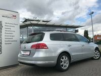 Gebraucht VW Passat 140 PS (102 kW) 2013 Silber metallic Kombi