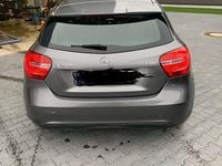 Gebraucht Mercedes A200 136 PS (100 kW) 2013 Grau Limousine