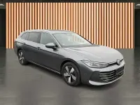 Usata VW Passat Elegance 150 CV (110 kW) 2025 Grigio Station wagon