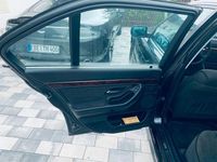Gebraucht BMW 728 193 PS (141 kW) 1995 Schwarz Limousine