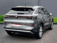 Neu VW T-Roc Style 150 PS (110 kW) 2026 Wolf grey metallic SUV