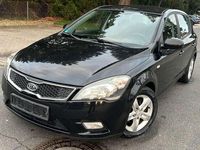 Gebraucht Kia Ceed Edition 7 116 PS (85 kW) 2012 Zilinaschwarz met. Kleinwagen