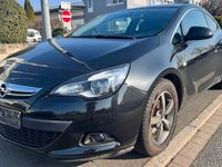 Gebraucht Opel Astra GTC 140 PS (102 kW) 2014 Schwarz Limousine