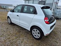 Gebraucht Renault Twingo Expression 71 PS (52 kW) 2015 Weiß Kleinwagen