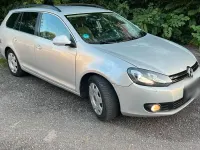 Gebraucht VW Golf VI 122 PS (89 kW) 2010 Grau Kleinwagen