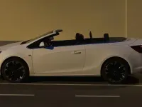 Gebraucht Opel Cascada Edition 170 PS (125 kW) 2015 Weiß Cabrio