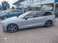 Gebraucht Volvo V60 Plus 197 PS (144 kW) 2025 Grau Kombi