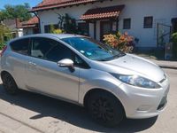 Gebraucht Ford Fiesta Trend 82 PS (60 kW) 2009 Silber Kleinwagen