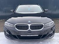 Gebraucht BMW 320e 190 PS (139 kW) 2024 Schwarzuni Kombi