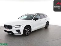 Gebraucht Volvo V60 R-Design 341 PS (250 kW) 2021 Ice white / solid Kombi