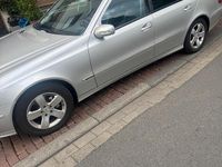 Gebraucht Mercedes E320 204 PS (150 kW) 2003 Silber Limousine