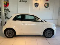 Gebraucht Fiat 500e Basis 86 kW (118 PS) 2023 Weiß Kleinwagen