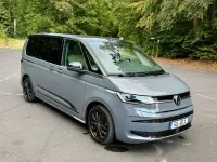 Gebraucht VW Multivan Edition 150 PS (110 kW) 2023 Grau Van / Kleinbus