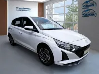 Neu Hyundai i20 Trend 101 PS (74 kW) 2025 Atlas white Kleinwagen