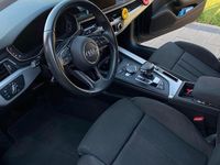 Gebraucht Audi A4 Design 150 PS (110 kW) 2018 Andere farben Kombi