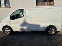 Gebraucht Opel Vivaro 114 PS (83 kW) 2011 Weiß Van / Kleinbus