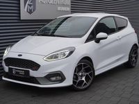Gebraucht Ford Fiesta ST 200 PS (147 kW) 2019 Sonderlackierung frostweiß Limousine