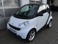 Gebraucht Smart ForTwo Coupé 61 PS (44 kW) 2011 Weiß Coupé