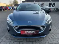 Gebraucht Ford Focus Titanium 120 PS (88 kW) 2019 Blau Limousine