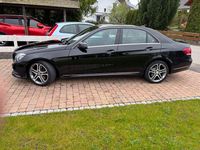 Gebraucht Mercedes E200 Avantgarde 136 PS (100 kW) 2015 Schwarz Limousine