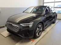 Gebraucht Audi Q8 Sportback e-tron Advanced Plus 250 kW (340 PS) 2024 Mythosschwarz metallic SUV