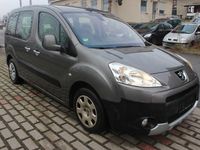 Gebraucht Peugeot Partner Tepee 109 PS (80 kW) 2008 Silber Van / Kleinbus