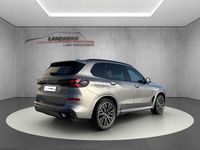 Gebraucht BMW X5 M Sport 298 PS (219 kW) 2025 Grau SUV