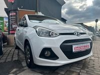 Gebraucht Hyundai i10 67 PS (49 kW) 2015 Weiß Kleinwagen