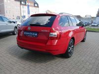 gebraucht Skoda Octavia Combi Ambition 2.0 TDI DPF Soleil AHK NAVI SITZHZG TEMPOMAT MFL PDC-hinten LMF SMARTLINK