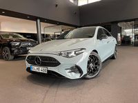 Gebraucht Mercedes CLA200 AMG line 184 PS (135 kW) 2026 Unilack aquamint uni Coupé