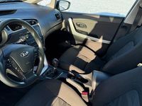 Gebraucht Kia Ceed Attract 99 PS (72 kW) 2014 Schwarz Kleinwagen