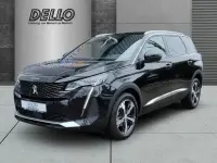 Gebraucht Peugeot 5008 Allure 131 PS (96 kW) 2023 Lackierung schwarz perla nera/ SUV