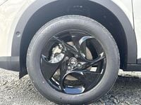 Neu Alfa Romeo Junior 145 PS (106 kW) 2026 Weiss SUV