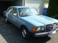 Gebraucht Mercedes 250 140 PS (102 kW) 1982 Blau Limousine