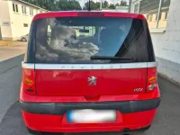 Gebraucht Peugeot 1007 74 PS (54 kW) 2007 Rot Van / Kleinbus