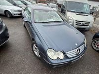 Gebraucht Mercedes CLK320 Elegance 218 PS (160 kW) 2002 Blau Coupé