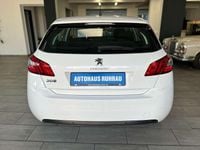 Gebraucht Peugeot 308 131 PS (96 kW) 2021 Weiß Kleinwagen