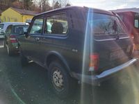 Gebraucht Lada niva 82 PS (60 kW) 2009 Grün SUV