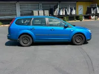 Gebraucht Ford Focus Ambiente 101 PS (74 kW) 2006 Blau Kombi
