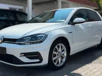 Gebraucht VW Golf VII Highline 150 PS (110 kW) 2019 Weiß Limousine