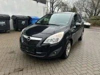Gebraucht Opel Meriva Design Edition 101 PS (74 kW) 2011 Saphirschwarz mineraleffekt Van / Kleinbus