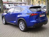 Gebraucht Lexus NX300h E-FOUR 197 PS (144 kW) 2017 Blau SUV