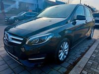 Gebraucht Mercedes B220 177 PS (130 kW) 2016 Schwarz Van / Kleinbus
