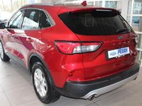 Gebraucht Ford Kuga Titanium 224 PS (164 kW) 2022 Rot SUV