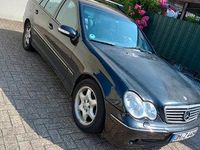Gebraucht Mercedes 220 Avantgarde 2003 Schwarz Kombi