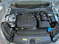 Gebraucht Skoda Octavia First Edition 150 PS (110 kW) 2020 Stribrna brilliant/ brilliants Kombi