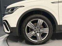 Gebraucht VW Tiguan Allspace Elegance 150 PS (110 kW) 2022 Pure white SUV